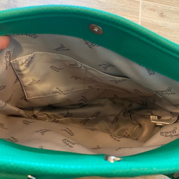 Thirty-One Paris Purse - Picture 4 of 9